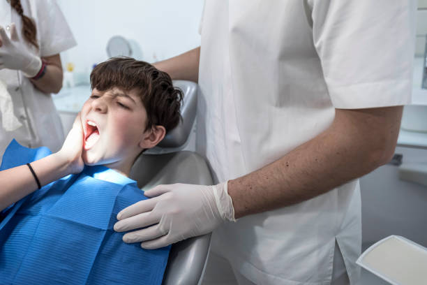 Best Emergency Dental Care for Broken or Chipped Teeth in Irvine, KY